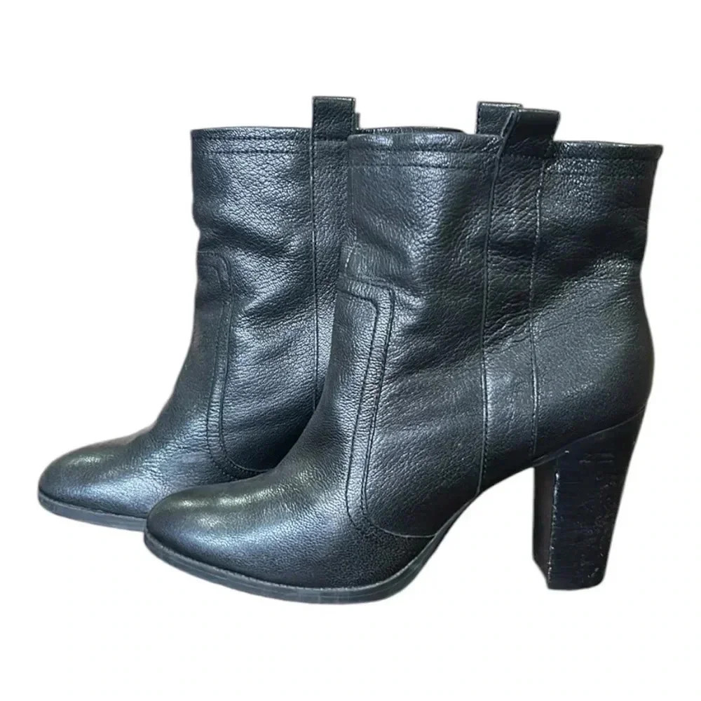 Nine West Leather Pull On Black Boots Booties Size 9.5